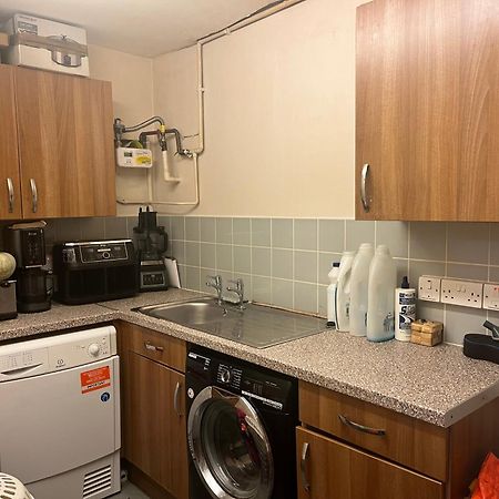 Queenomega'S Home Stay ロンドン エクステリア 写真